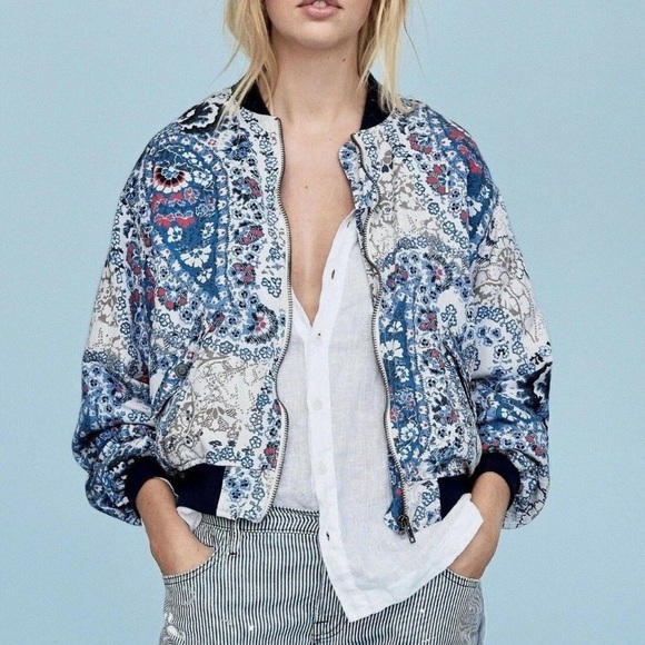 FREE PEOPLE FLORAL PAISLEY BOMBER STYLE JACKET!! Adorable! M - Picture 7 of 7